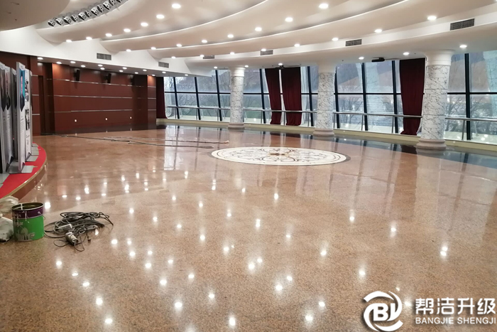 专业石材翻新中 专业石材翻新中